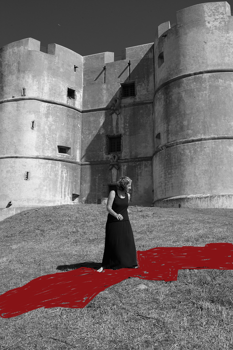 O 72 b and w red _DSC6968 copy