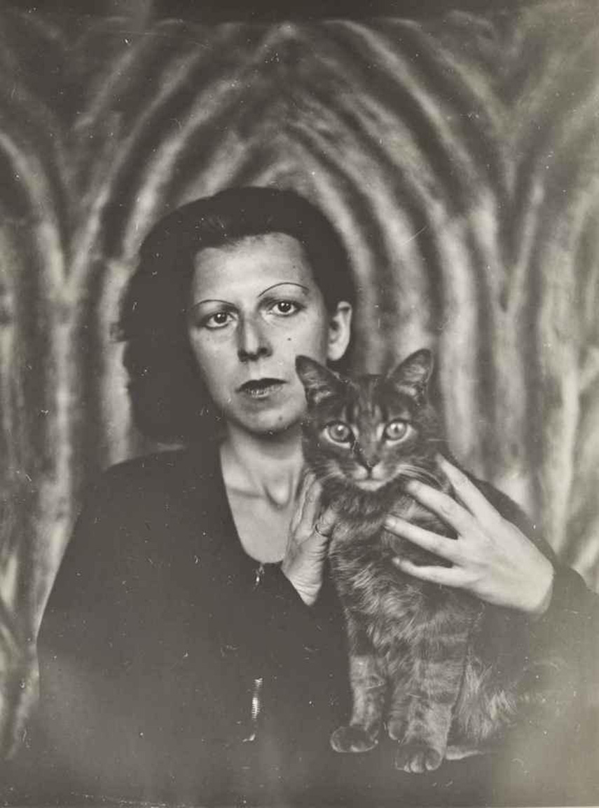 * 5 72 1925 004-claude-cahun-theredlist